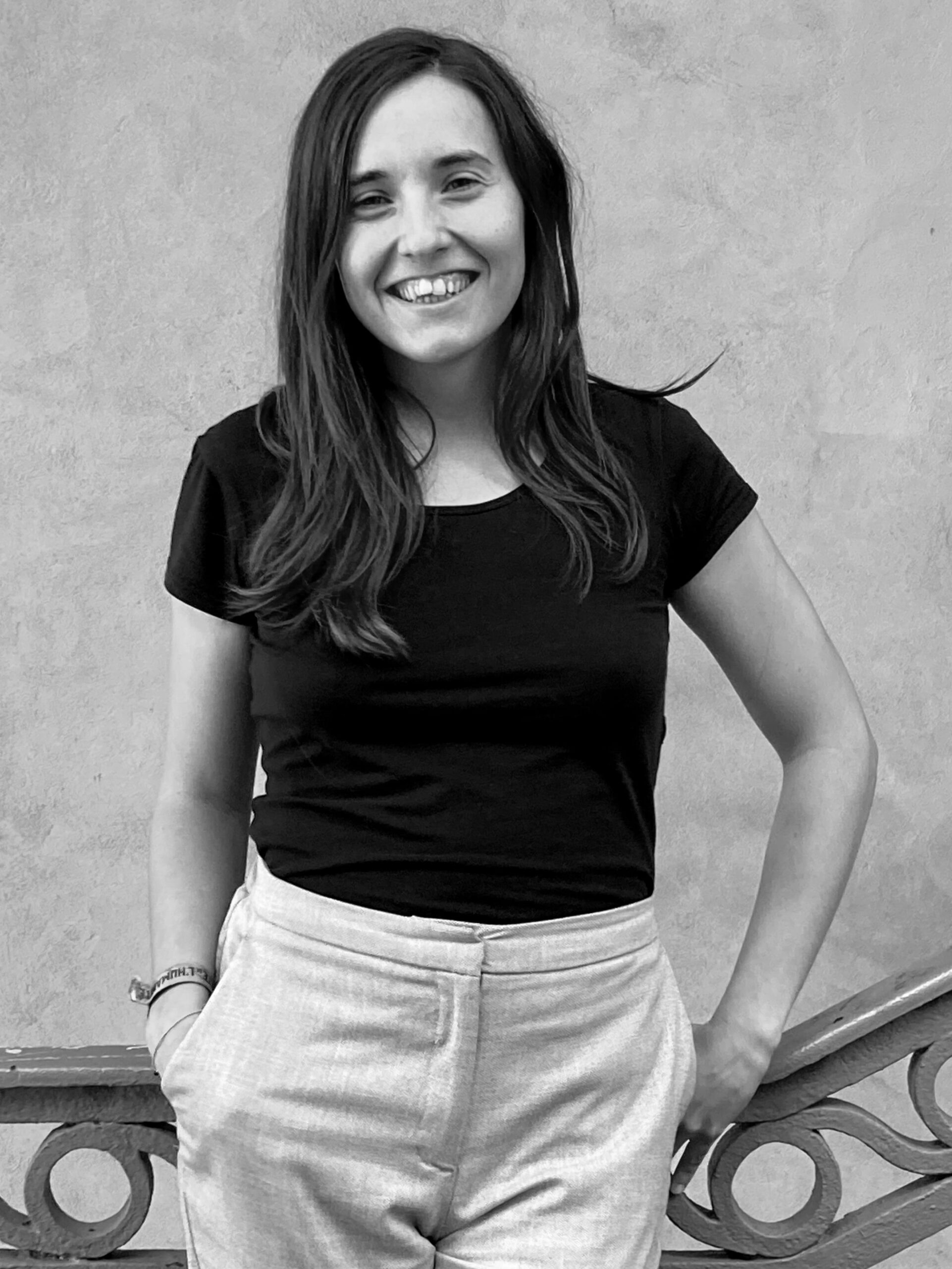 Portrait Mégane (2) - NB-min-recadrée