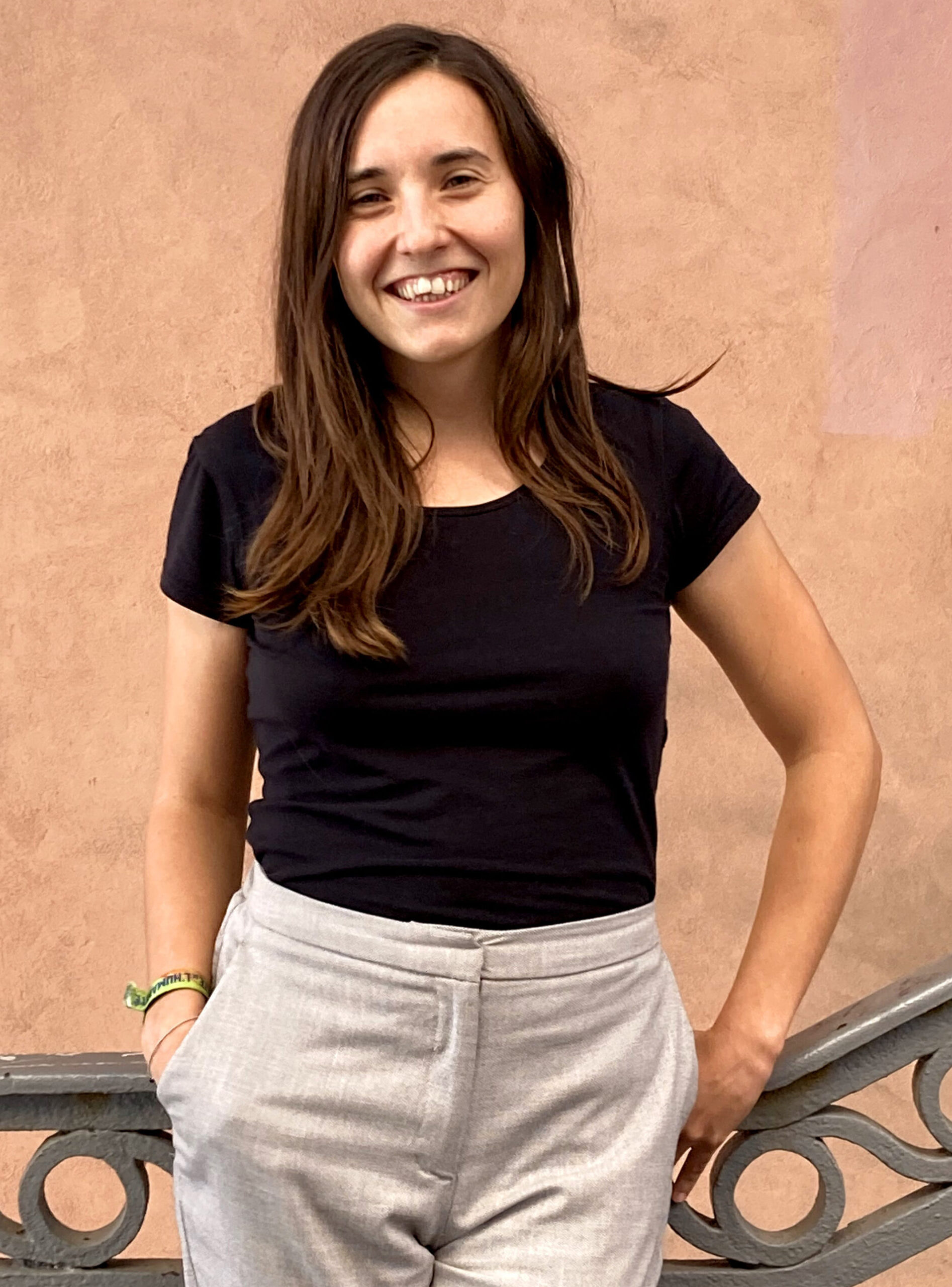 Portrait Mégane (2)-min-recadrée