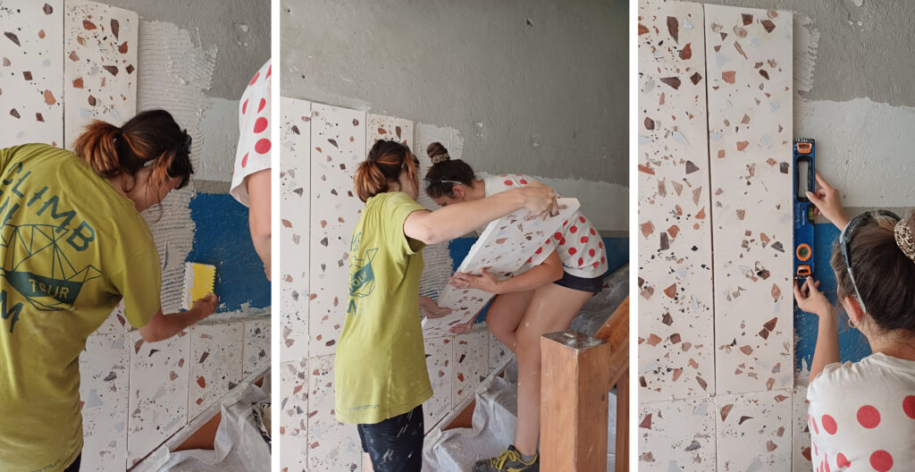 Pose des plaques de terrazzo de réemploi dans l'entrée des bureaux de Bobi Réemploi